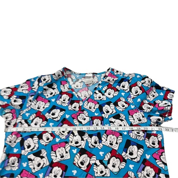 Disney Mickey & Minnie Mouse Print Women Blue V-Neck Short Sleeve Scrub Top Sz L - Picture 6 of 16